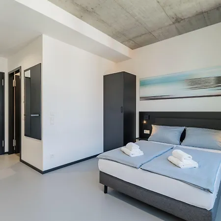 Aparthotel Nena Moritzplatz 4*