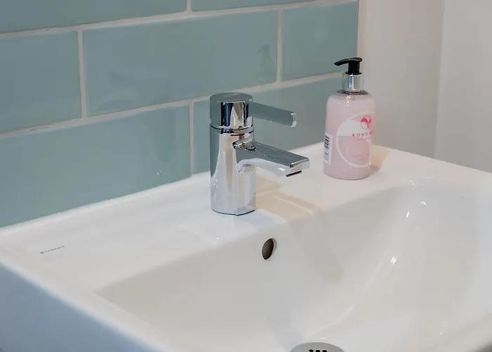 Nena Moritzplatz Aparthotel 4*