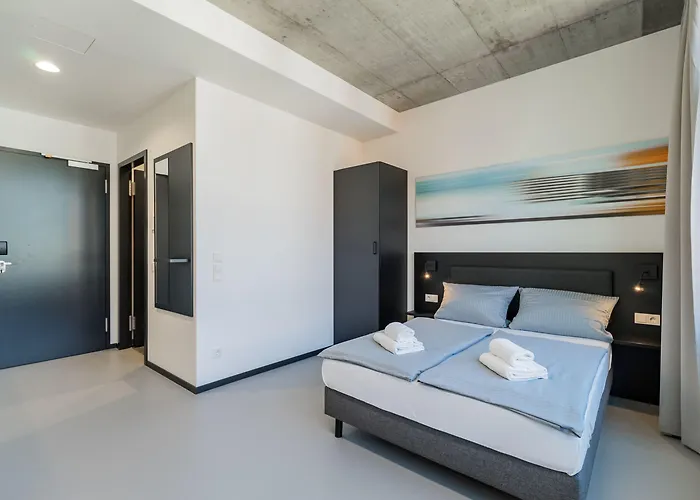 Aparthotel Nena Moritzplatz 4*